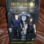 Комплект кукол 2шт.: Эдвард и Элис Высота 17.8 см. Цена: 2700 руб. (включая доставку)